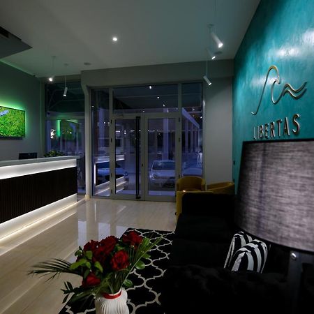 Hotel Libertas Vlore Bagian luar foto