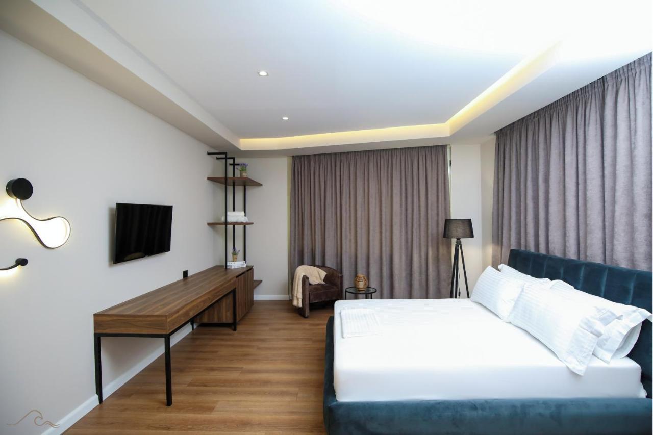 Hotel Libertas Vlore Bagian luar foto