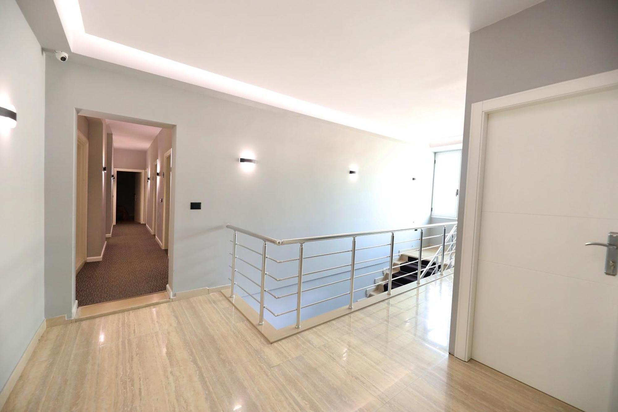 Hotel Libertas Vlore Bagian luar foto